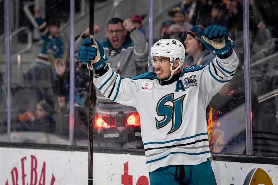 Andrew Poturalski '12 was named 2024-25 AHL MVP after leading the league in scoring